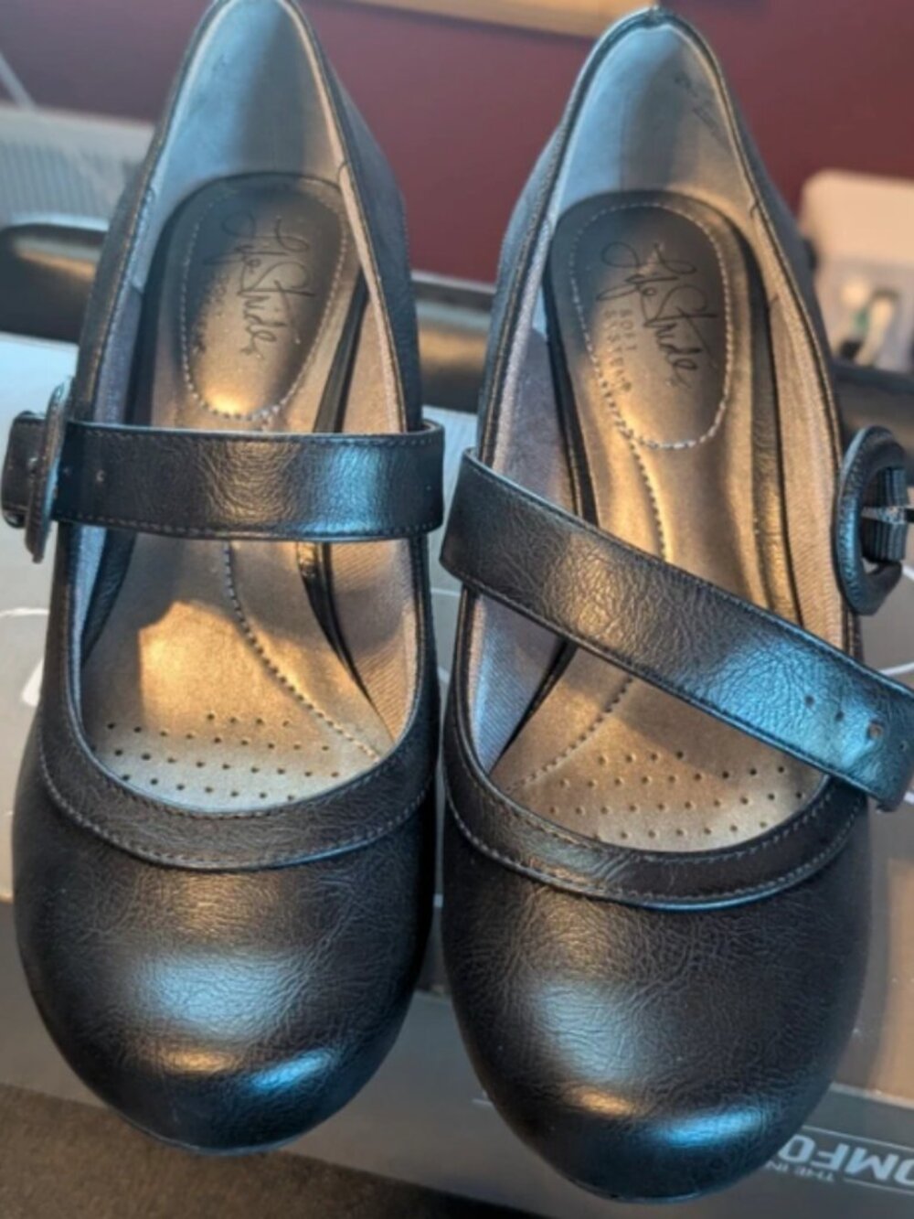LifeStride Soft System Black Mary Jane Heels
